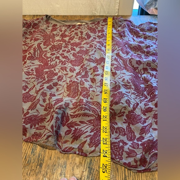 ❤️ AMBRA Gray Andrès des Silk Printed Blouse Size S - Picture 5 of 8